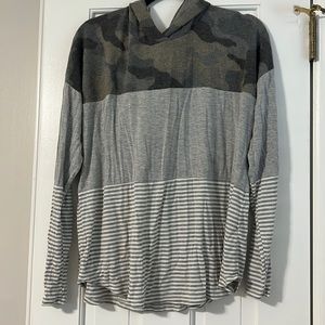 Pink Lily Camo Gray Striped Color Block Hooded Sweatshirt Size L NWOT